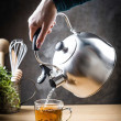 KingHoff CZAJNIK 2,5L Z GWIZDKIEM
